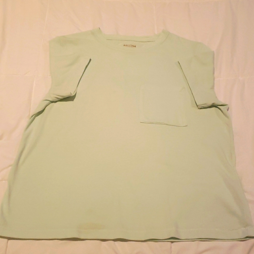 Ladies pocket T-shirt